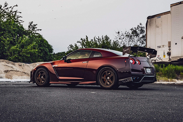 Nissan GT-R