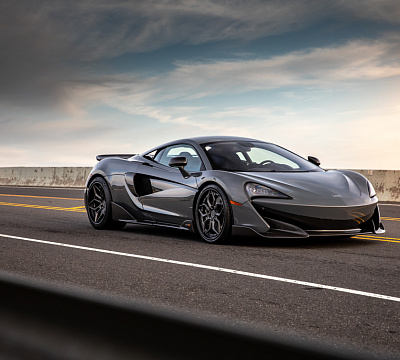 Фото дисков Brixton Forged PF9 на McLaren 600