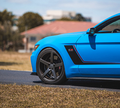 Фото дисков Vossen CV3 на Ford Mustang VI