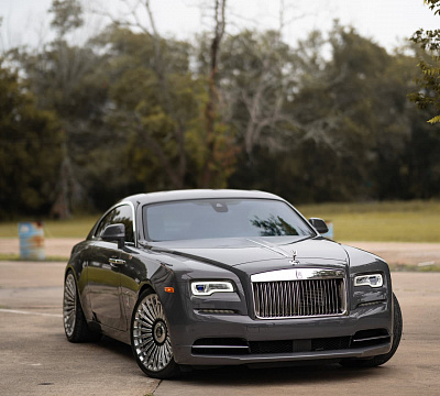 Фото дисков Brixton Forged LX07 на Rolls-Royce Wraith