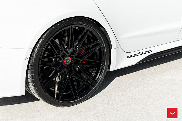 Фото дисков Vossen HF-7 Черный глянец на Audi A/RS 7 (4K)