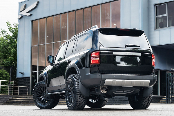 Фото дисков Kahn G22 DC Черный сатин на Toyota Land Cruiser Prado 250