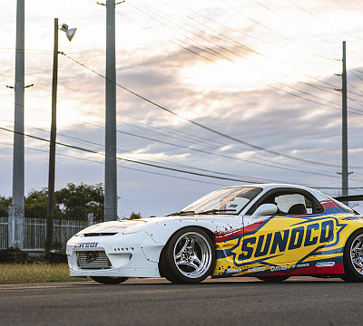Фото дисков Motegi Racing MF421 SS3 на Mazda RX-7 III