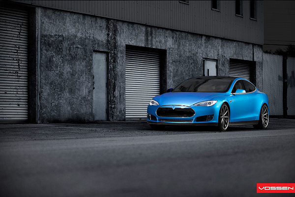 Фото дисков Vossen CV1 Сатиновый графит на Tesla Model S