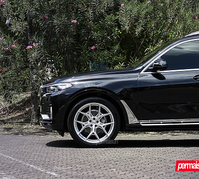 Фото дисков Vossen HF-5 на BMW X7 (G07)