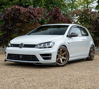 Фото дисков Bola B1 на Volkswagen Golf VII