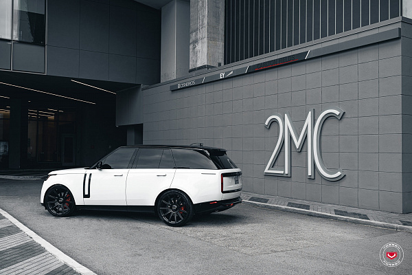 Фото дисков Vossen S17-12 Черный глянец на Land Rover Range Rover V