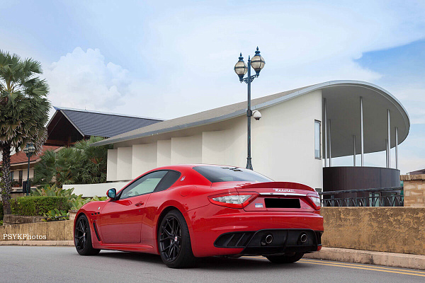 Фото дисков HRE P101 Черный сатин на Maserati GranTurismo I