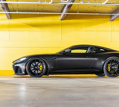 Фото дисков Brixton Forged PF8 на Aston Martin DBS 3