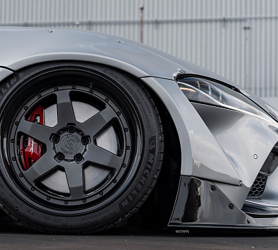 Фото дисков Strasse Wheels S6 Competition на Toyota Supra A90
