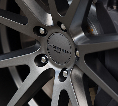 Фото дисков Vossen VFS-1 на Land Rover Range Rover IV