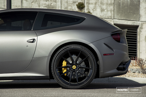 Фото дисков NOVITEC NF8 Черный глянец на Ferrari GTC4Lusso