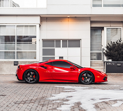 Фото дисков Brixton Forged PF4 на Ferrari 488