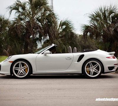 Фото дисков HRE P107 на Porsche 911 VII