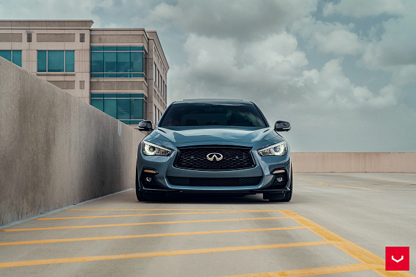 Фото дисков Vossen HF-7 Черный глянец на Infiniti Q50