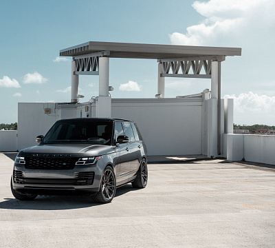 Фото дисков Vossen M-X6 на Land Rover Range Rover IV