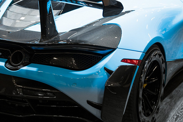 Фото дисков Brixton Forged R11-R Aerotech Черный сатин на McLaren 720S