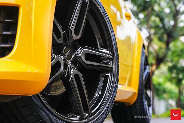 Фото дисков Vossen HF-1 Глянцевый темный лак на Audi TT (8S)