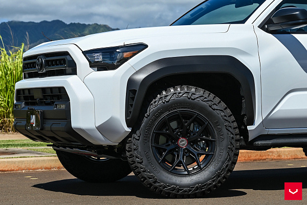 Фото дисков Vossen HF6-4 Черный глянец на Toyota 4Runner VI