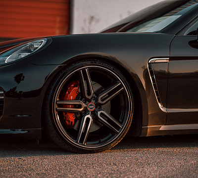 Фото дисков Vossen HF-1 на Porsche Panamera I