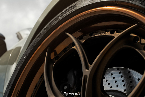 Фото дисков Anrky S3-X0 Сатиновая бронза на Porsche 911 VIII