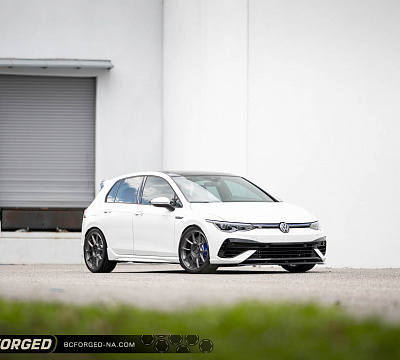 Фото дисков BC Forged KZ15 на Volkswagen Golf VIII