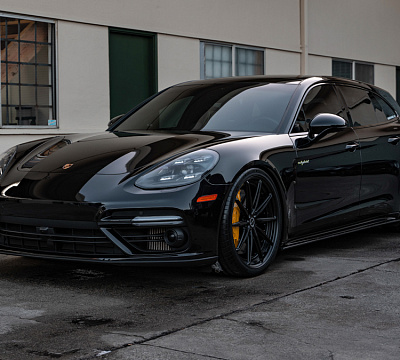 Фото дисков Brixton Forged R11-R на Porsche Panamera II