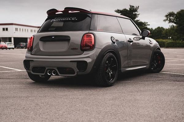 MINI Cooper III