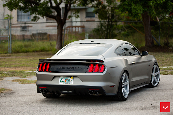 Фото дисков Vossen CV3 Серебро на Ford Mustang VI