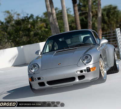 Фото дисков BC Forged MHE28 на Porsche 911 IV