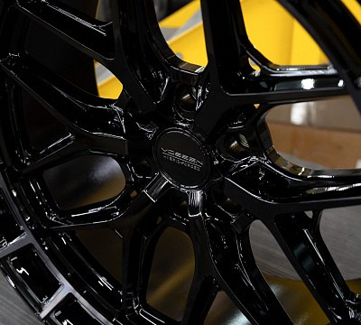 Vossen HFX-1 (6-Lug)