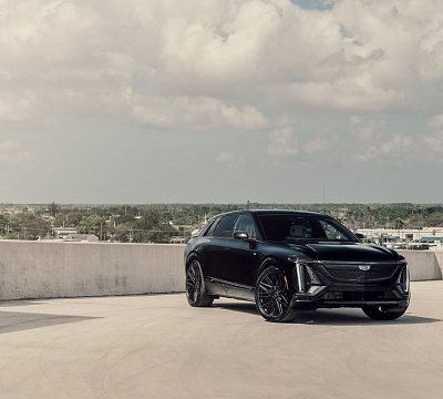 Фото дисков Vossen HF6-5 на Cadillac Lyriq