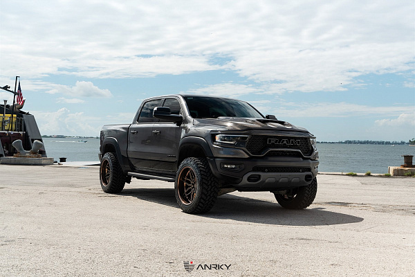 Фото дисков Anrky AN36 Сатиновая бронза на Ram 1500 V