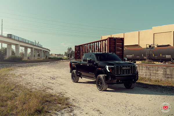 Фото дисков Vossen LCX-02 Черный сатин на GMC Sierra IV