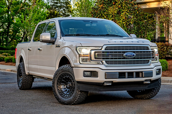 Фото дисков Black Rhino BARRAGE Черный сатин на Ford F-150 XIII