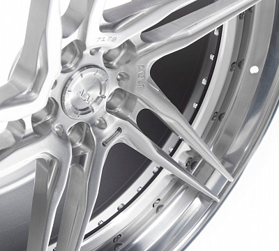 ADV.1 ADV05R Track Spec CS