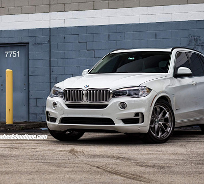 Фото дисков HRE S201H на BMW X5/X5 M (F15/F85)