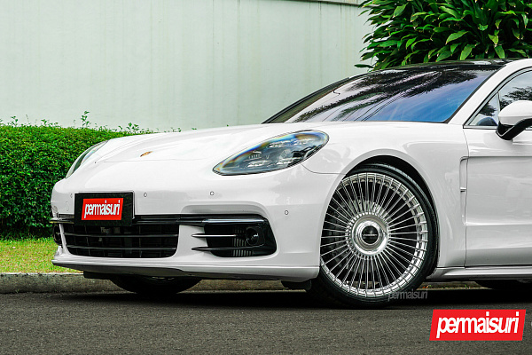 Фото дисков Vossen S17-16 Глянцевый лак на Porsche Panamera II