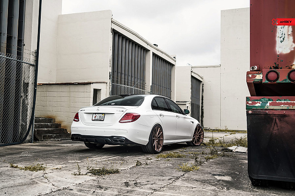 Фото дисков Anrky AN28 Сатиновая бронза на Mercedes-Benz E-Class (W213, S213, C238)