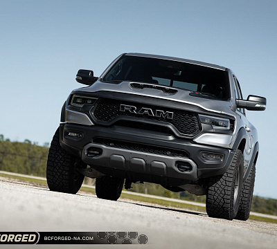 Фото дисков BC Forged TD01 на Ram 1500 V