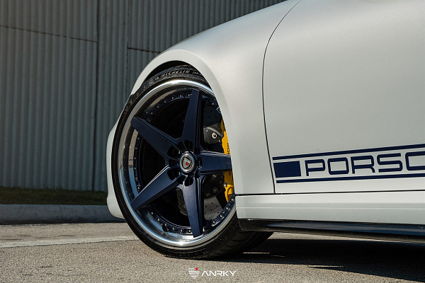 Porsche 992 C4S