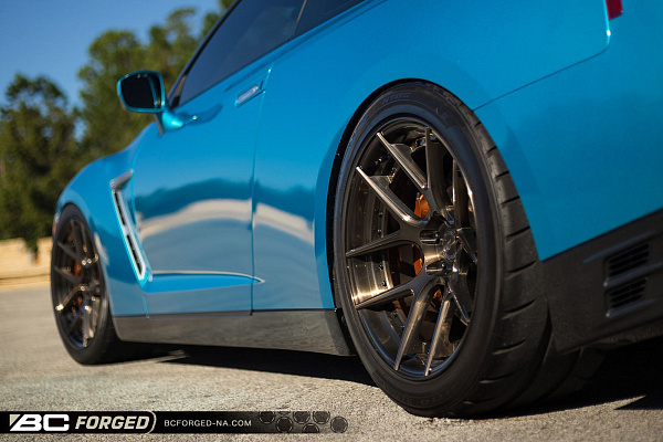 Фото дисков BC Forged HCS02 Глянцевая бронза на Nissan GT-R