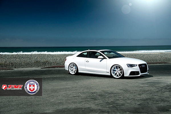 Фото дисков HRE P101 Белый глянец на Audi A/S/RS 5 (8T)
