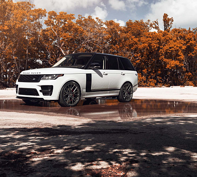 Фото дисков Vossen M-X3 на Land Rover Range Rover IV