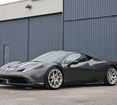 Фото дисков Strasse Wheels SM7R Deep Concave Duoblock на Ferrari 458