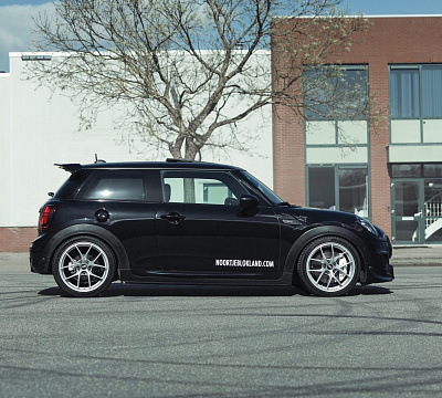 Фото дисков Bola FLE на MINI Cooper III