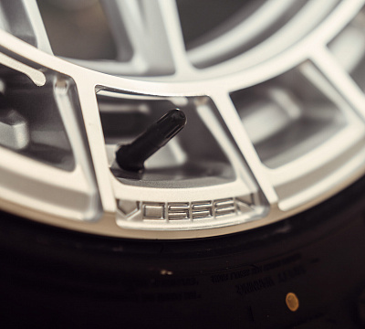 Фото дисков Vossen HFX-1 (6-Lug) на Ford Bronco