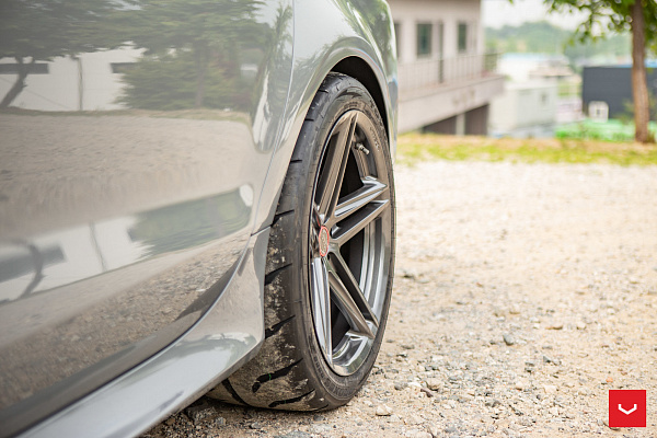 Фото дисков Vossen VFS-5 Глянцевый графит на Audi A/RS 7 (4G)