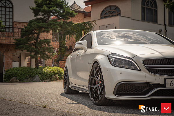 Фото дисков Vossen HF-5 Черный глянец на Mercedes-Benz CLS (C218)