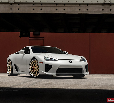 Фото дисков Anrky AN30 на Lexus LFA